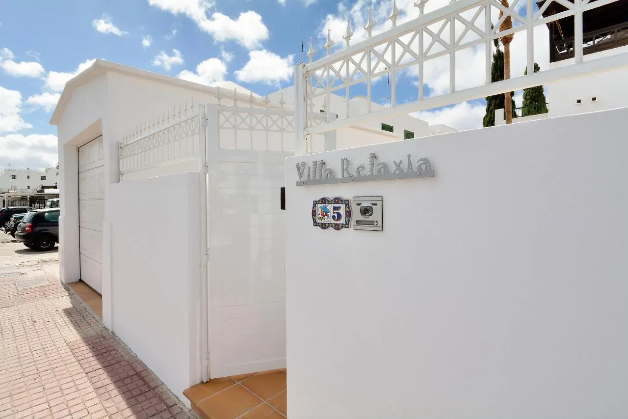 Lovely 3-Bed Villa In Puerto Del Carmen Puerto del Carmen  Spanyolország